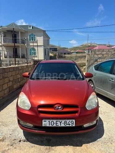 Hyundai Accent-1
