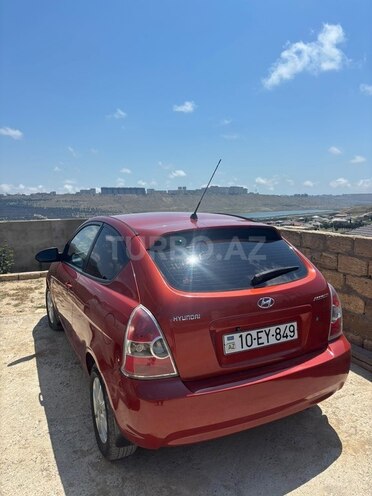 Hyundai Accent-3