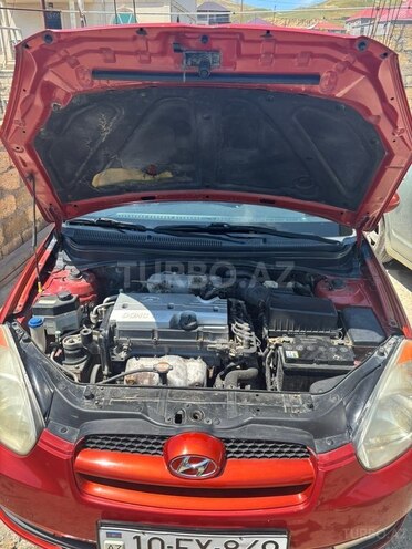Hyundai Accent-6