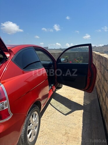 Hyundai Accent-9