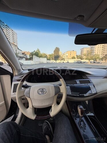 Toyota Avalon-8