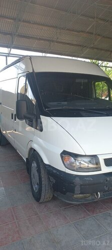 Ford Transit-4