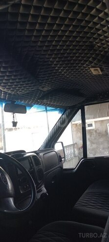 Ford Transit-9