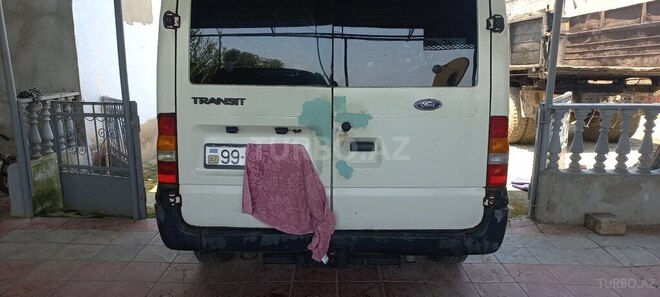 Ford Transit-2