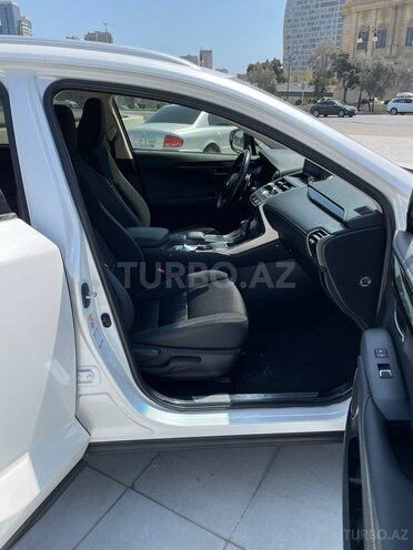 Lexus NX 300-2
