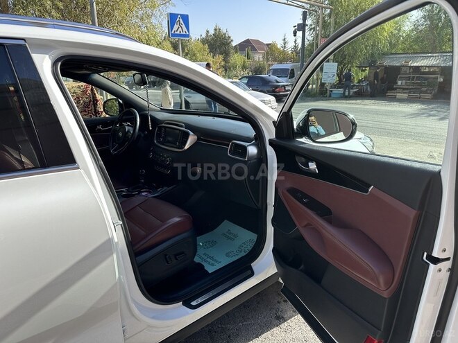 Kia Sorento-9