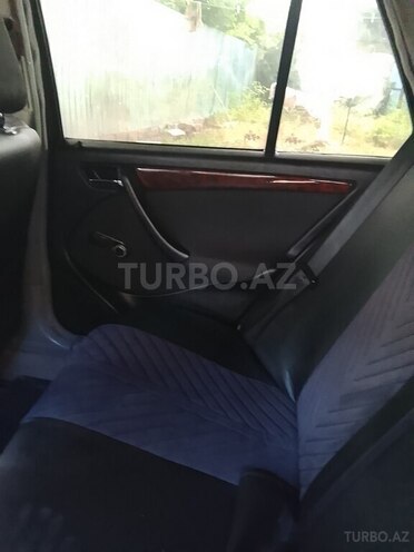 Mercedes C 200-11