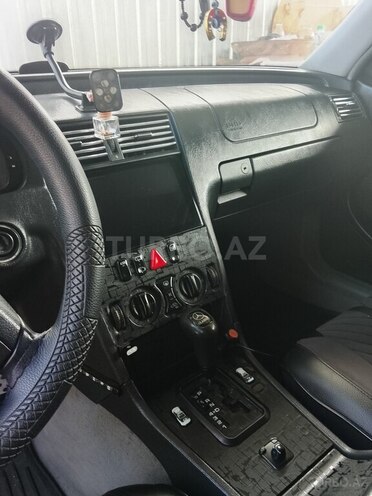 Mercedes C 200-9