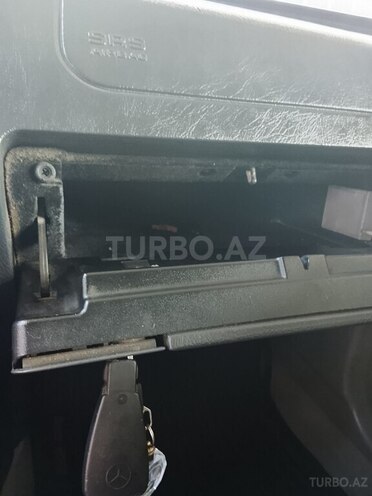 Mercedes C 200-19