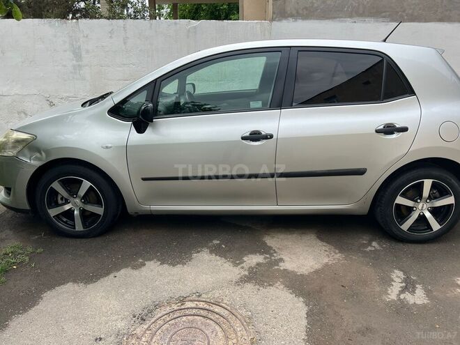 Toyota Auris-6