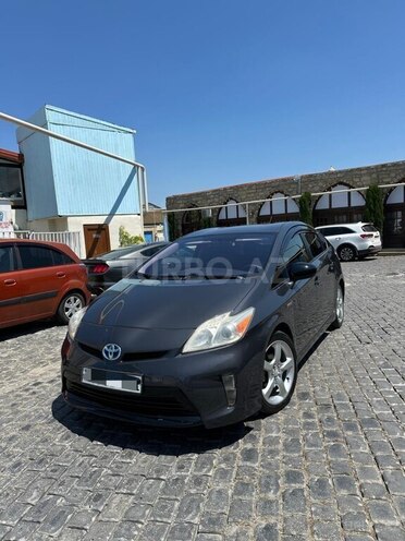 Toyota Prius-1