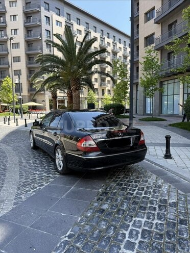 Mercedes E 300-9