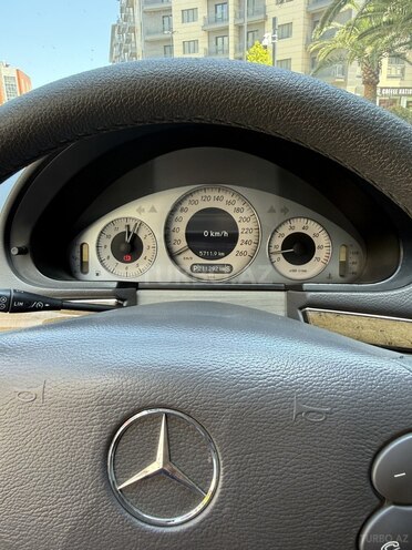 Mercedes E 300-15