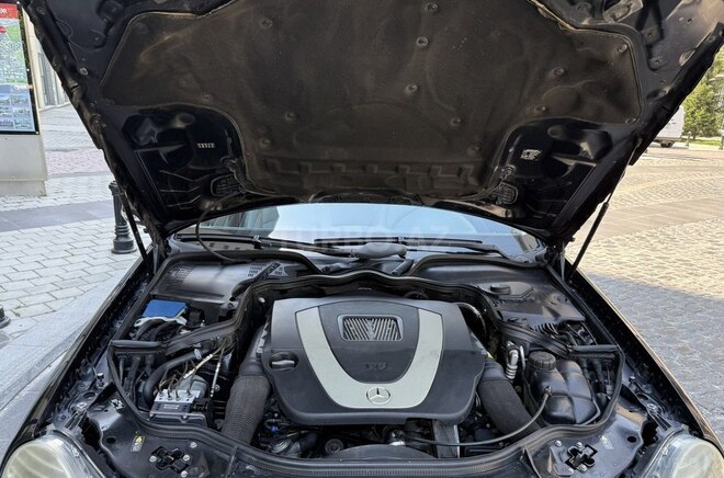 Mercedes E 300-12