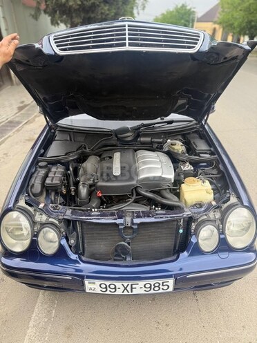 Mercedes E 220-9