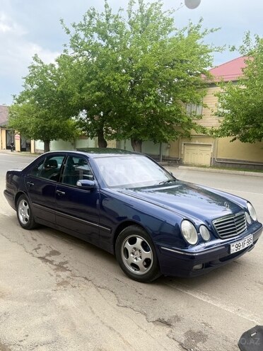 Mercedes E 220-6