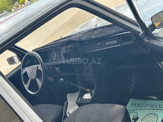 LADA (VAZ) 2107-13