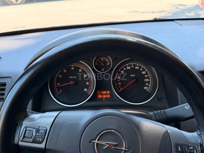 Opel Astra-9