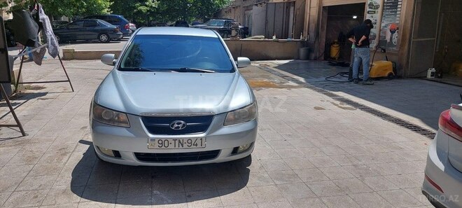Hyundai Sonata-1