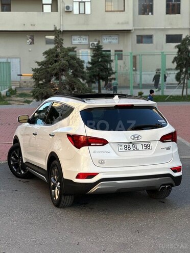 Hyundai Santa Fe-5