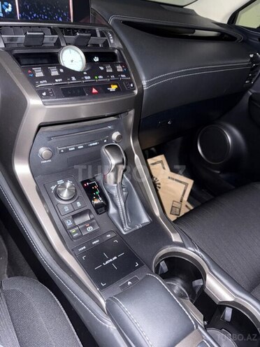 Lexus NX 300-8