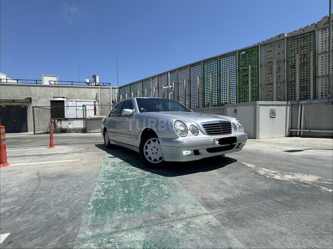 Mercedes E 220-8