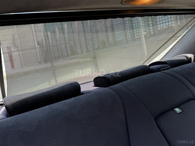 Mercedes E 220-4