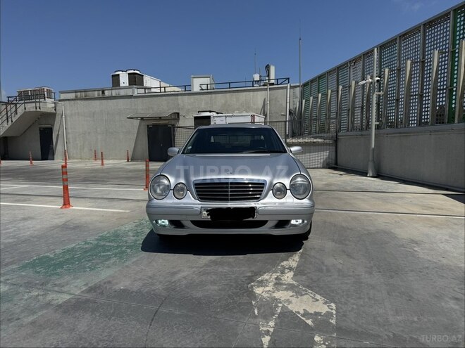 Mercedes E 220-16