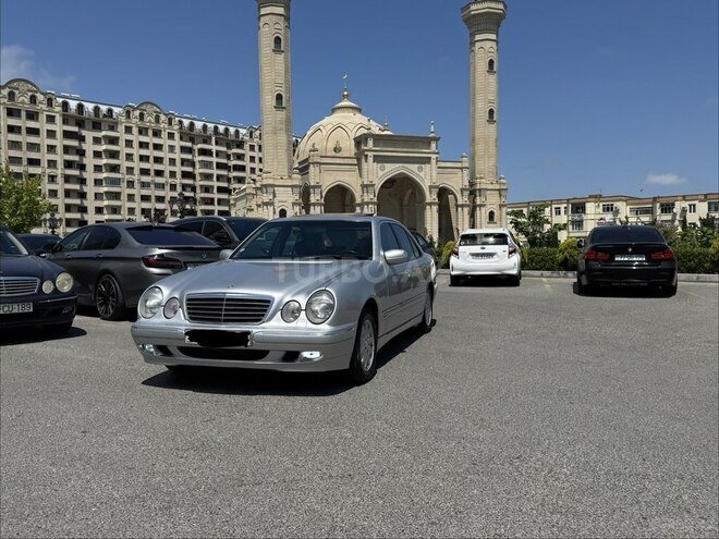 Mercedes E 220-20