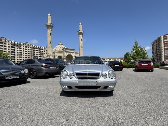Mercedes E 220-19