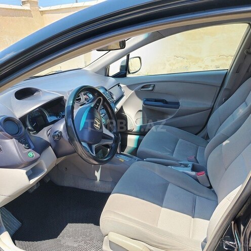 Honda Insight-8