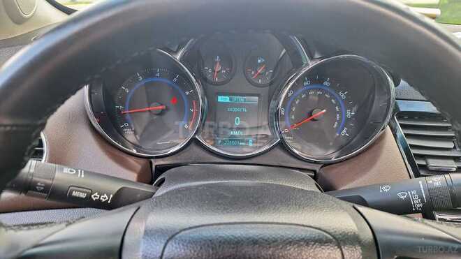 Chevrolet Cruze-14