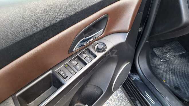 Chevrolet Cruze-13
