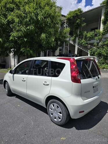 Nissan Note-8