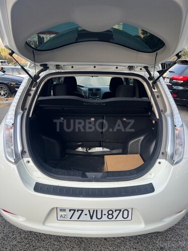 Nissan Leaf-6