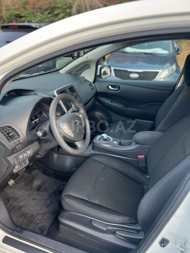 Nissan Leaf-7
