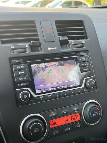 Nissan Leaf-8