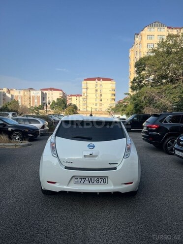 Nissan Leaf-4