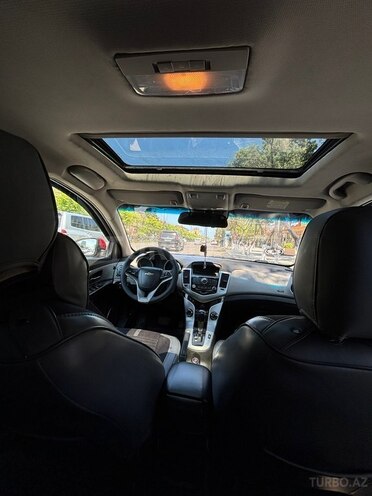 Chevrolet Cruze-9