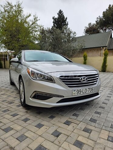 Hyundai Sonata-1