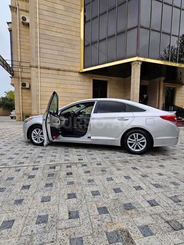 Hyundai Sonata-3