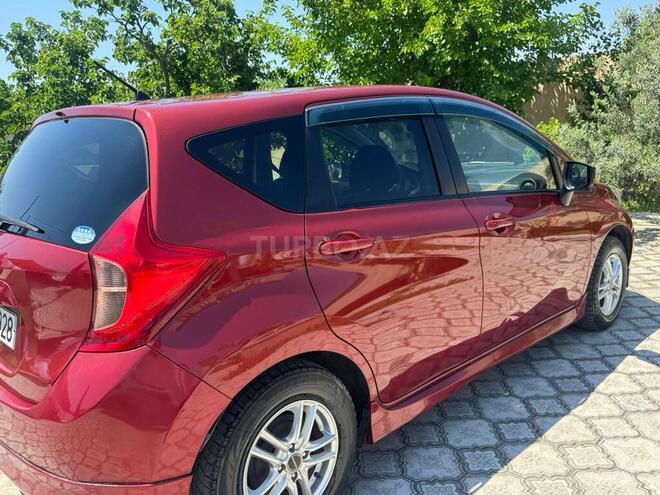 Nissan Note-7