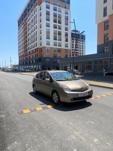 Toyota Prius-7