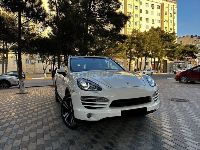 Porsche Cayenne-12