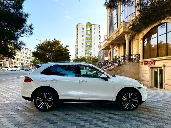 Porsche Cayenne-14