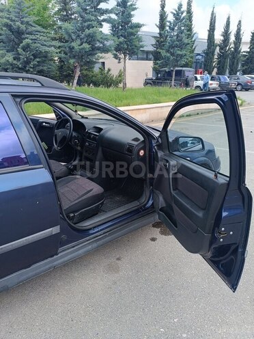 Opel Astra-12