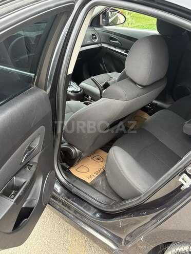 Chevrolet Cruze-6