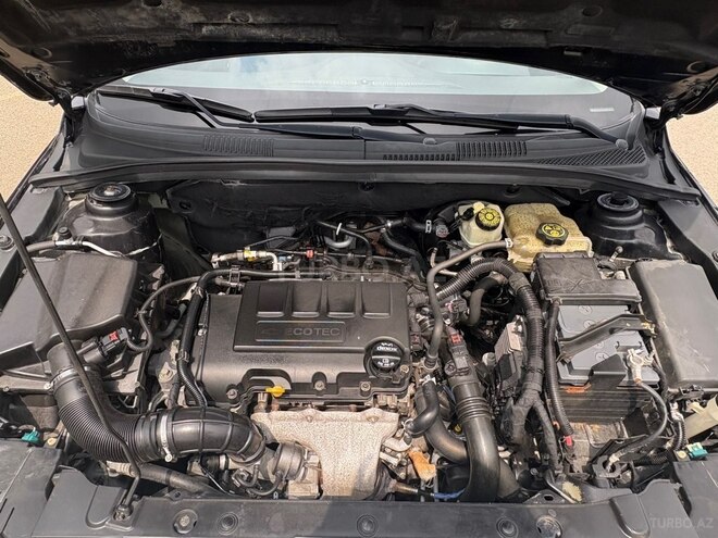 Chevrolet Cruze-10