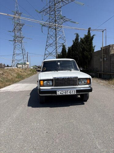 LADA (VAZ) 2107-1