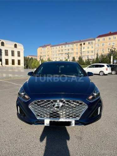 Hyundai Sonata-2